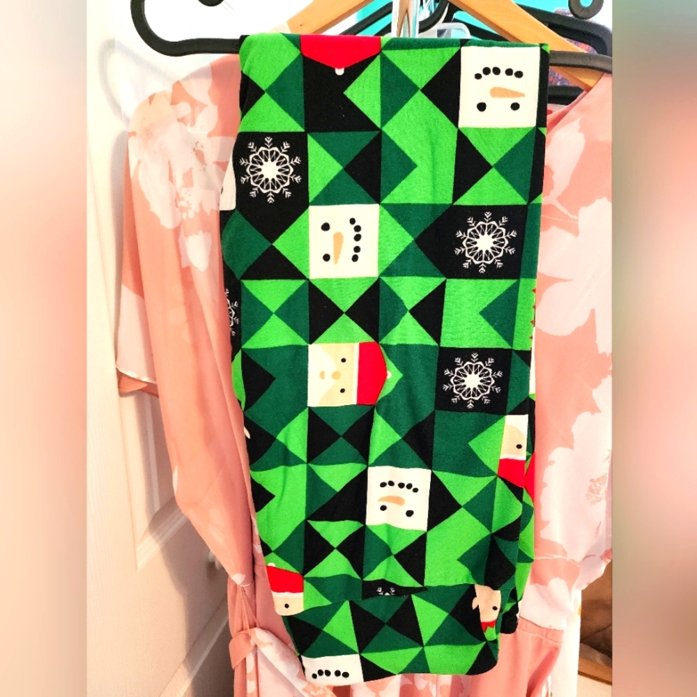 Christmas Lularoe TC2 Leggings